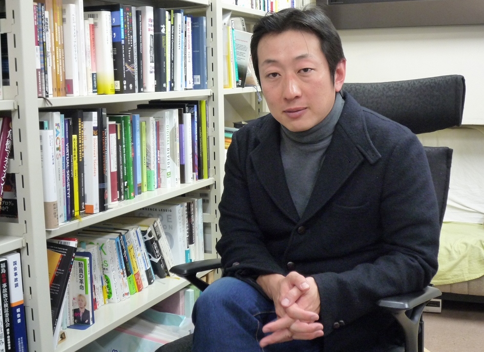 田中幹人氏。データそのものの信頼性の問題を指摘する
