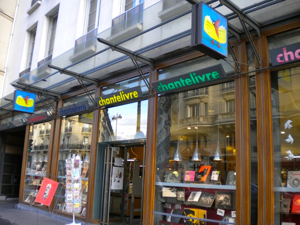 パリの有名書店「シャントリーヴル」