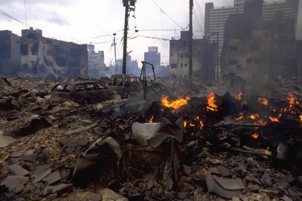 写真・図版 : 神戸市長田区の被災地＝1995年1月18日