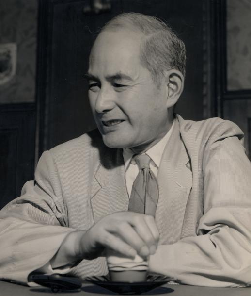 写真・図版 : 東京大学総長の矢内原忠雄さん