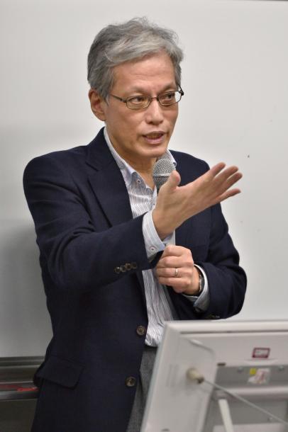 山口二郎教授