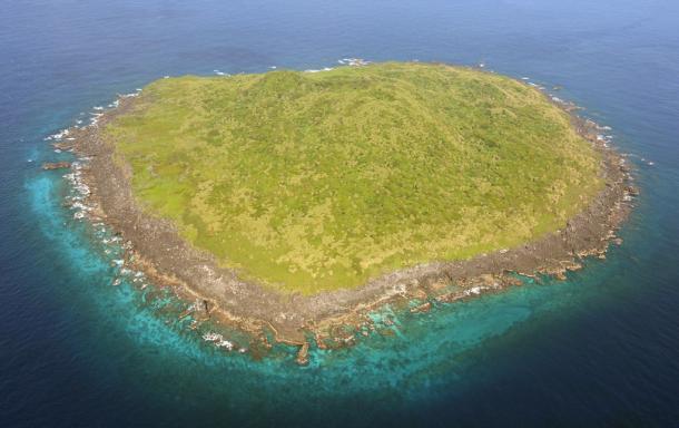 尖閣諸島の久場島2013