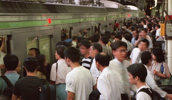 小池都知事の公約「満員電車ゼロ」の現実味