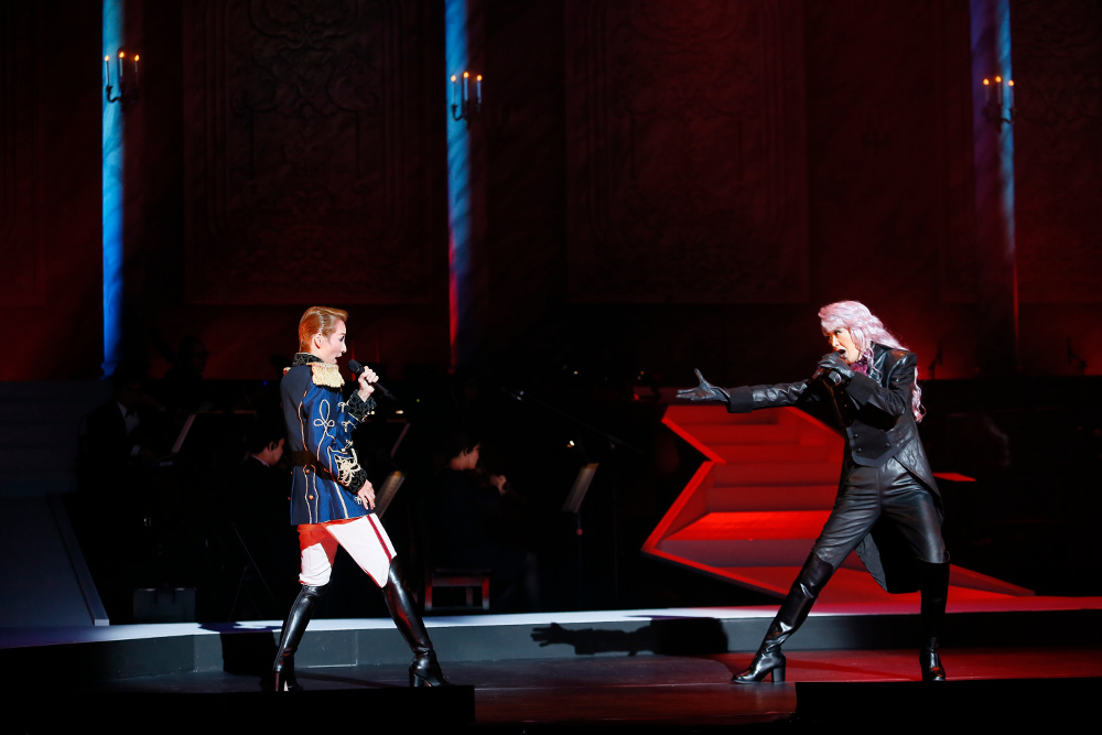 歴代キャストそろい 懐かしさと感動が蘇る 拡大写真 さかせがわ猫丸 論座 朝日新聞社の言論サイト