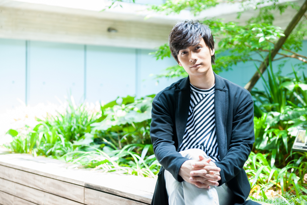 写真・図版 : 舞台『罠』に出演する加藤和樹＝安田新之助撮影