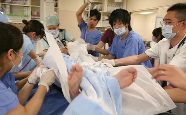 写真・図版 : 東京医大の不正入試によって、医師全体の「働き方」も問われるようになってきた