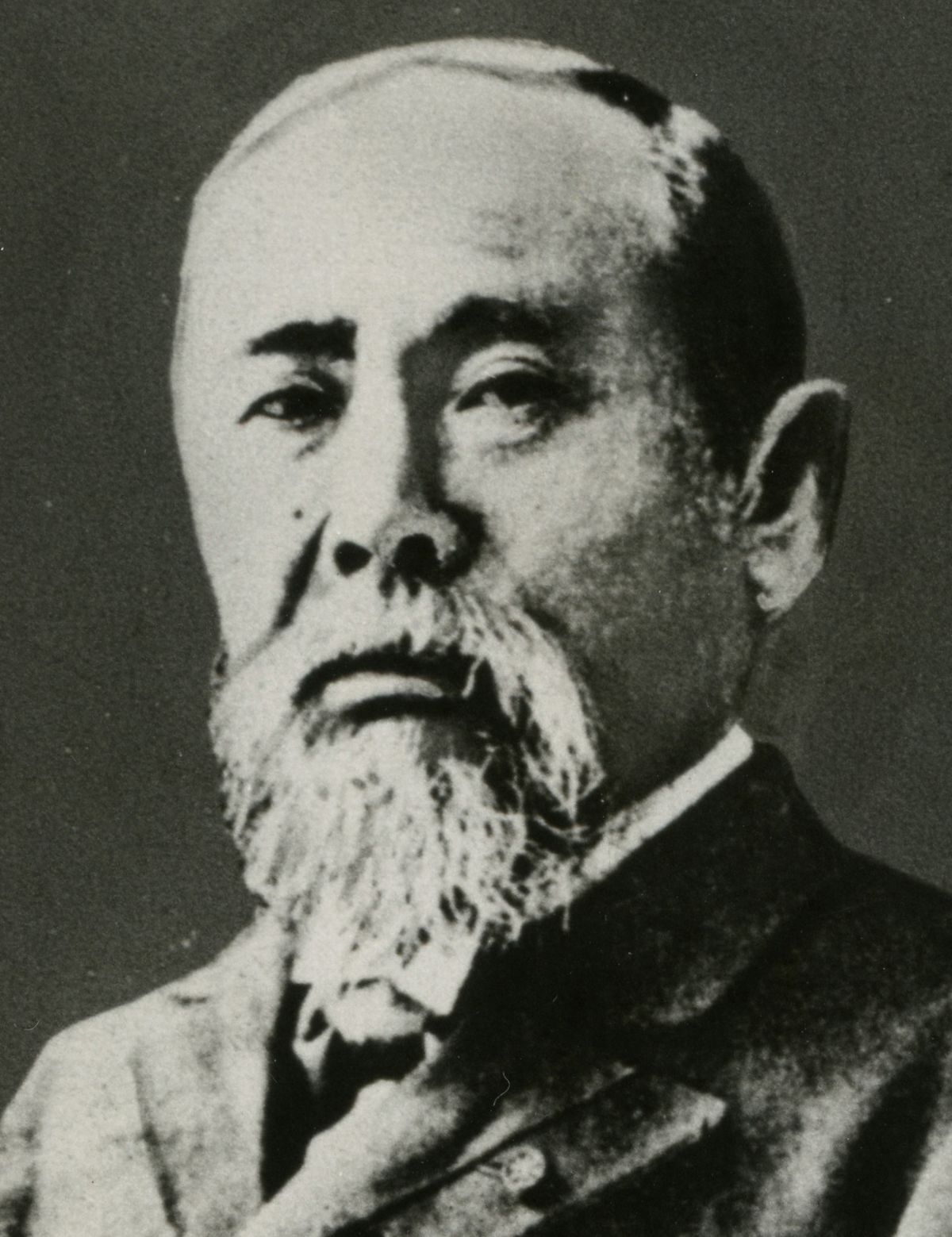 写真・図版 : 初代首相となった伊藤博文=1885年