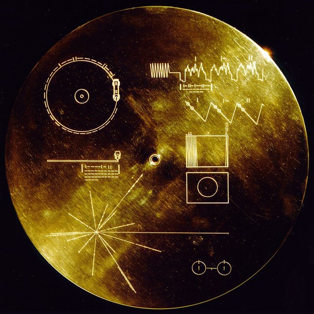 写真・図版 : 惑星探査機ボイジャーに搭載されたゴールデンレコード