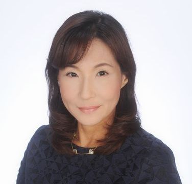 写真・図版 : 村上由美子・OECD東京センター所長