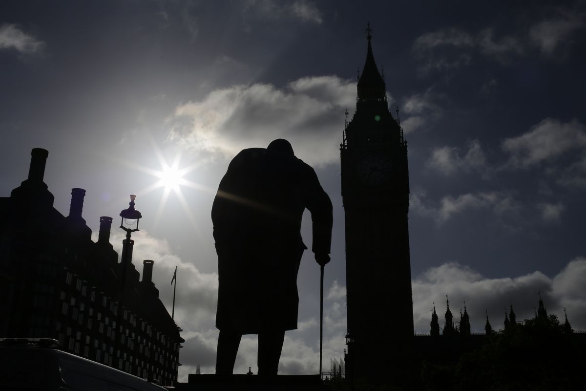 ゆりかごから墓場まで 福祉国家イギリスの変容 拡大写真 石垣千秋 論座 朝日新聞社の言論サイト