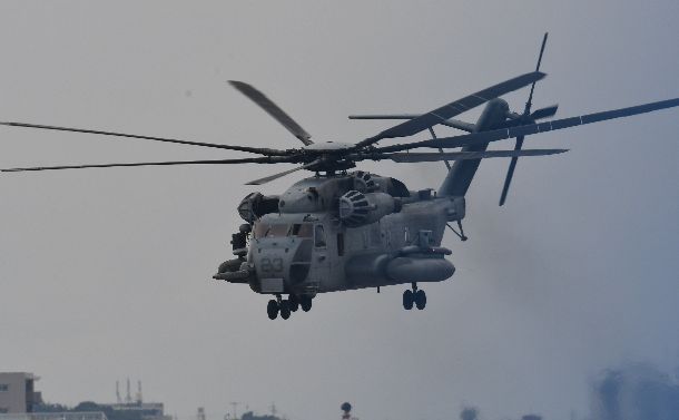 沖縄の米軍ヘリ墜落の背景に海兵隊の新戦略あり