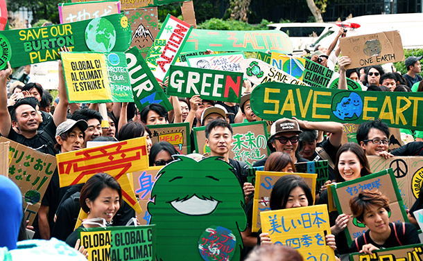 未来を脅かす地球温暖化と、活力を失う日本社会