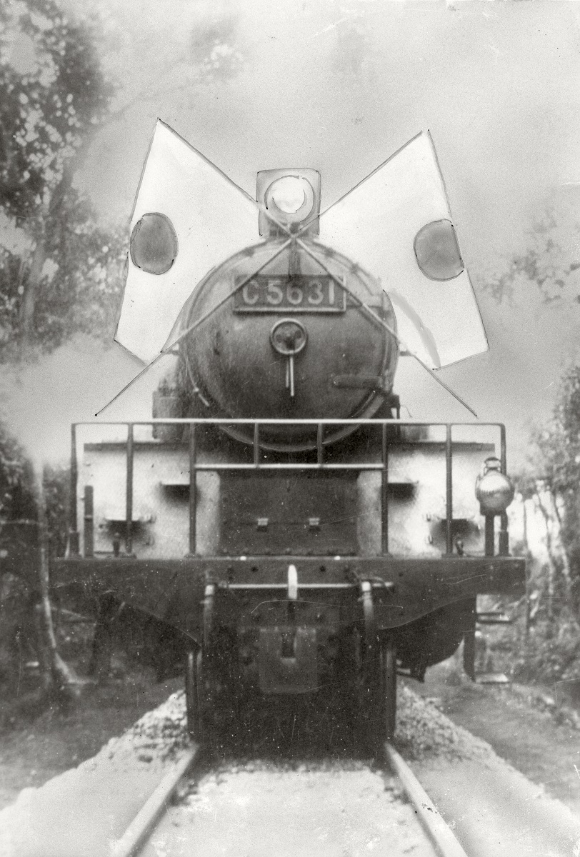 写真・図版 : 泰緬鉄道開通当時の蒸気機関車C56型31号＝1942年