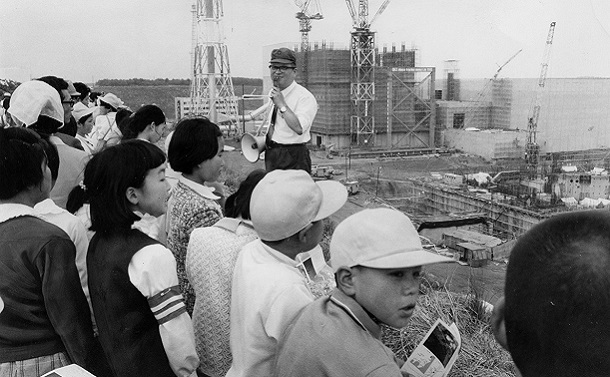 父は福島原発の誘致にたずさわった県庁職員だった