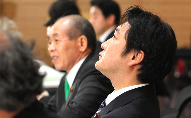 と 東京 は 特捜 部 地検 東京地検特捜部に就職したいんですがどうすればいいのですか？東京地