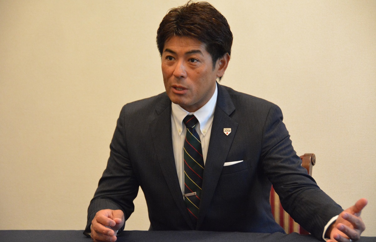 写真・図版 : 2021年、「侍ジャパン」の稲葉篤紀監督は、立て続けに国際大会の指揮をとらなければならない