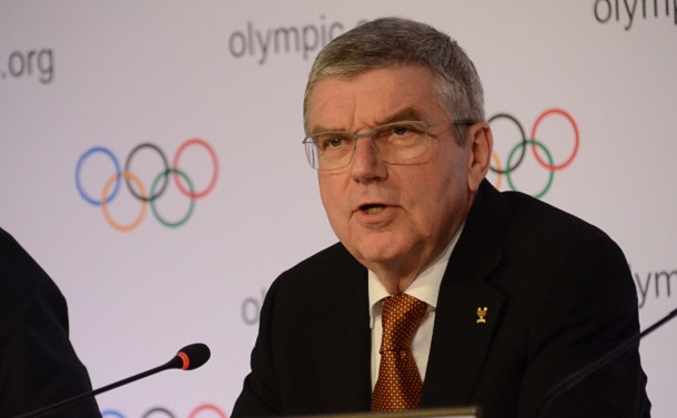 東京五輪は中止すべきだ――感染拡大、選手の安全、治療薬・ワクチン開発