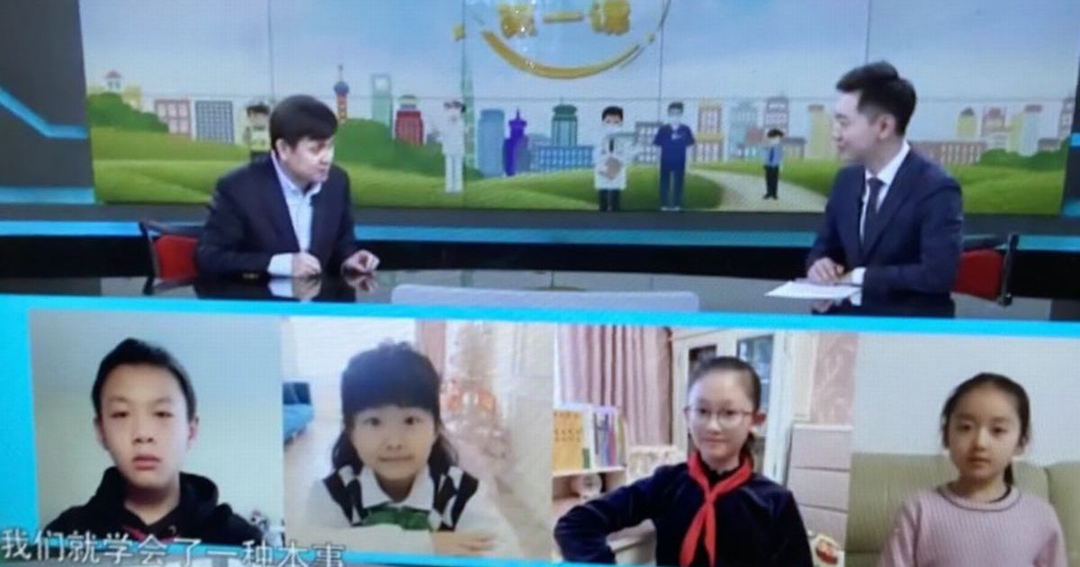 写真・図版 : 2020年3月2日から始まった中国・上海市のオンライン授業。ケーブルテレビの画面から＝藤田康介さん提供