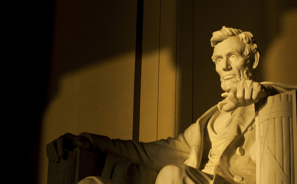 アメリカは分裂を克服できるのか。『リンカーン演説集』から考える
