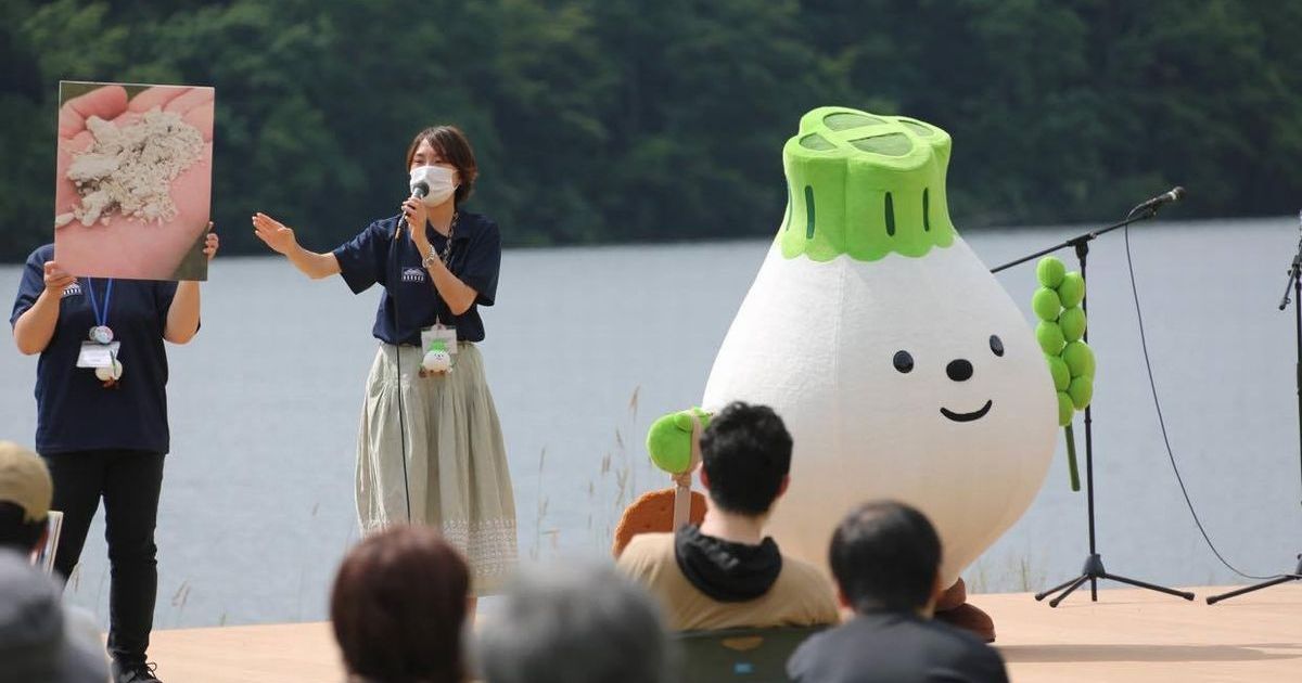 写真・図版 : ウポポイのPRキャラクター「トゥレッポん」との交流イベント＝筆者提供