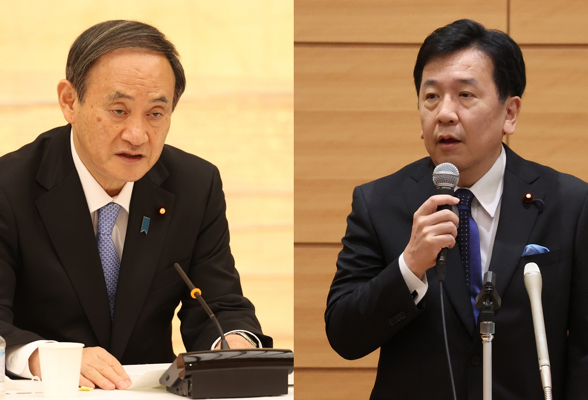 写真・図版 : 菅義偉首相（左）と枝野幸男・立憲民主党代表