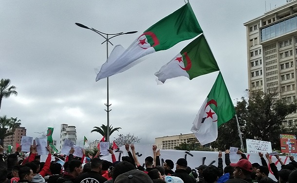 コロナ禍に乗じてアルジェリア政府がデモを規制、高まる国民の不満