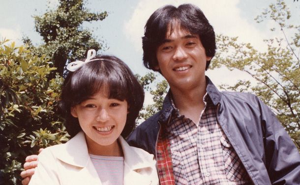 写真・図版 : 『つかこうへいのかけおち'83』での大竹しのぶ（左）と筆者