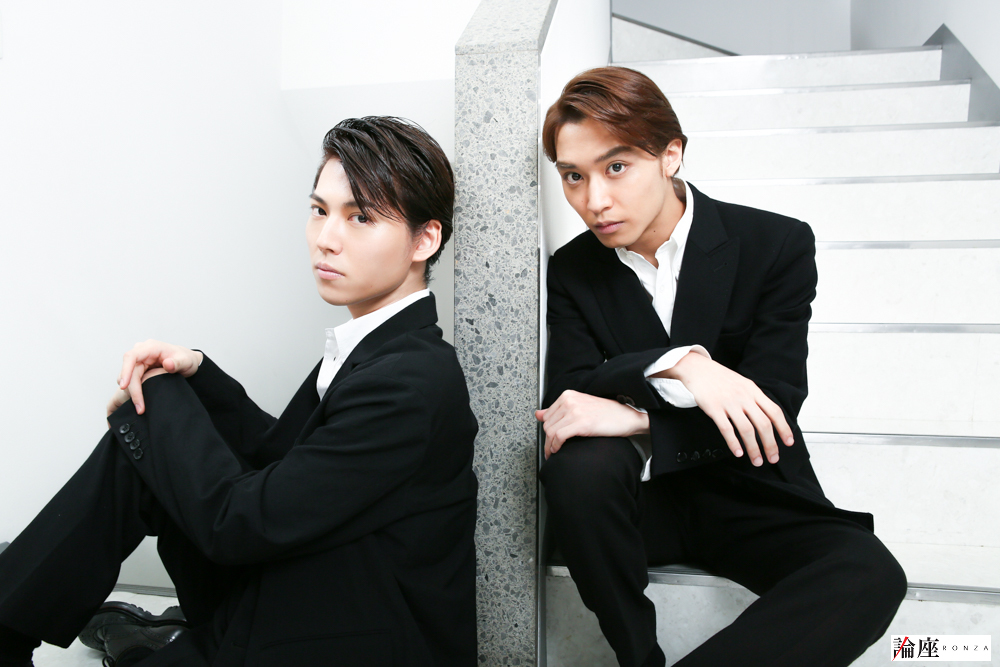 写真・図版 : 松岡広大（右）＆山崎大輝＝宮川舞子 撮影