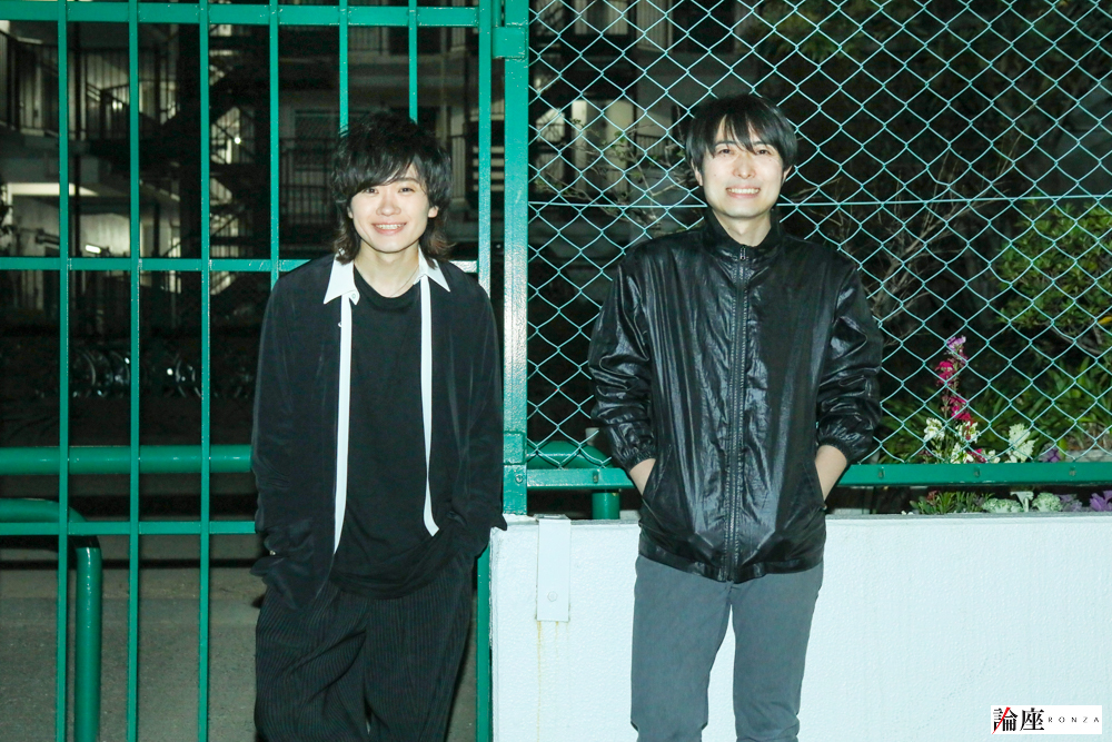 写真・図版 : 中屋敷法仁(右）と鳥越裕貴＝宮川舞子 撮影