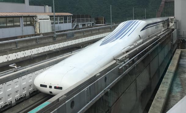 写真・図版 : リニア中央新幹線LO系