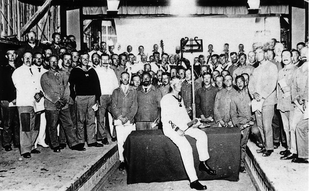 写真・図版 : 板東俘虜収容所で「第九」を演奏したドイツ人捕虜たち　