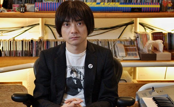 写真・図版 : 小中高時代のいじめを雑誌のインタビューで語っていた小山田圭吾さん 