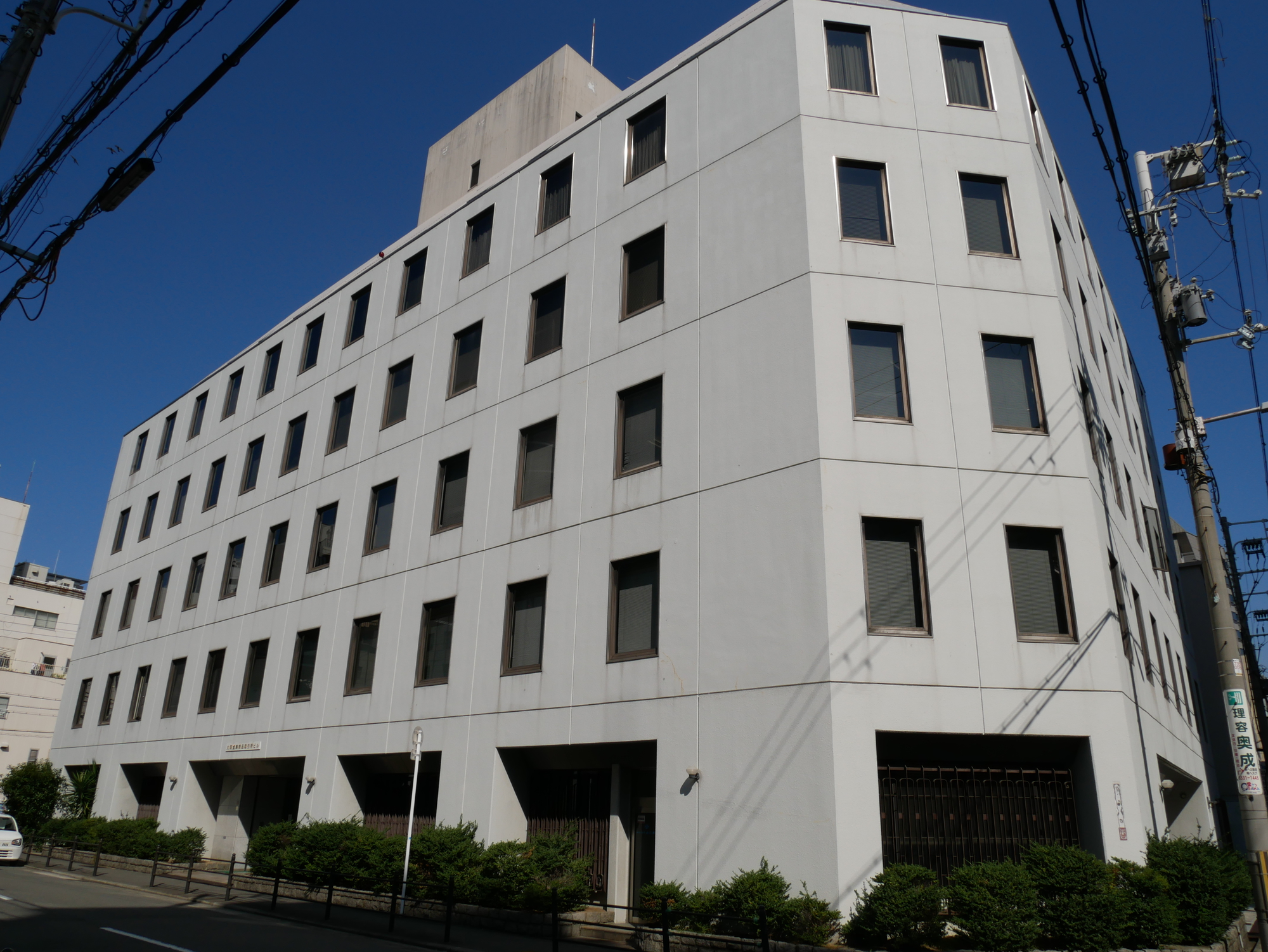 写真・図版 : 国内で唯一、米の先物取引を扱う大阪堂島商品取引所（大阪市西区）