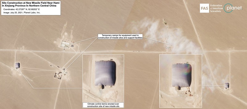 写真・図版 : 中国・新疆ウイグル地区のハミ市付近で発見されたミサイルサイロ場