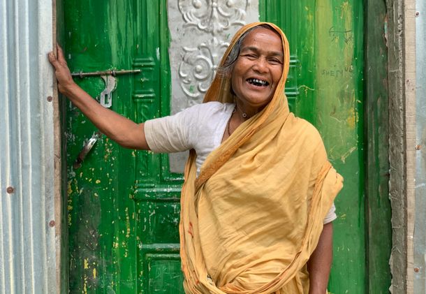 写真・図版 : 2050年までに、アジア太平洋地域では4人に1人が60歳以上の高齢人口となる。その半数以上は女性である。 (Photo: © UNFPA Bangladesh / Alka Ferdous) 