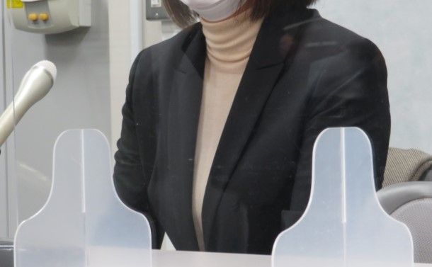 写真・図版 : 国が「請求の認諾」をした後に記者会見した赤木雅子さん＝2021年12月15日、大阪市北区
