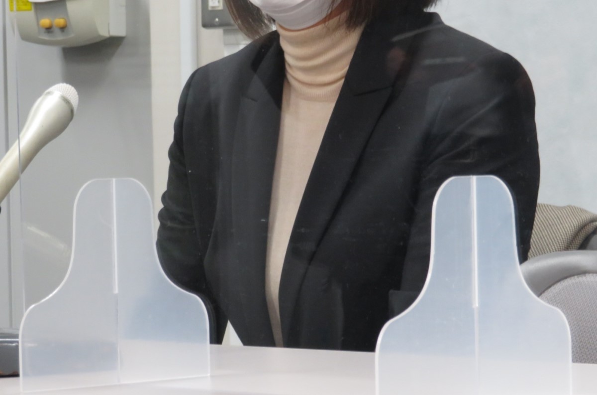 写真・図版 : 国が「請求の認諾」をした後に記者会見する赤木雅子さん＝2021年12月15日、大阪市北区