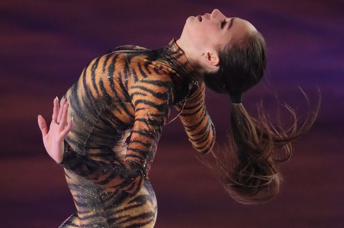 写真・図版 : スターズ・オン・アイスで演技するアリーナ・ザギトワ＝2018年3月31日、大阪府門真市