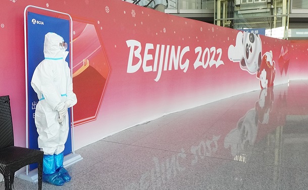 五輪開幕まで1カ月となった北京首都国際空港のターミナル=2022年1月4日
