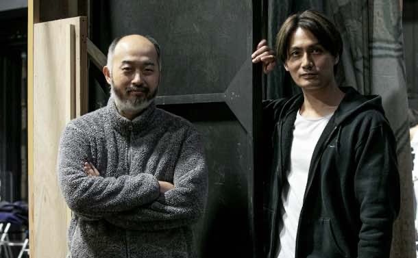 写真・図版 : 森新太郎（左）と加藤和樹＝岩田えり 撮影