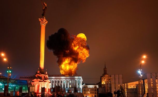 写真・図版 : キエフへの攻撃（2022年2月24日）＝Giovanni Cancemi/shutterstock.com