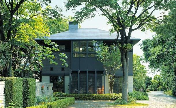 写真・図版 : 1996年度大賞 ミサワホーム「GENIUS 蔵のある家」＝日本デザイン振興会提供