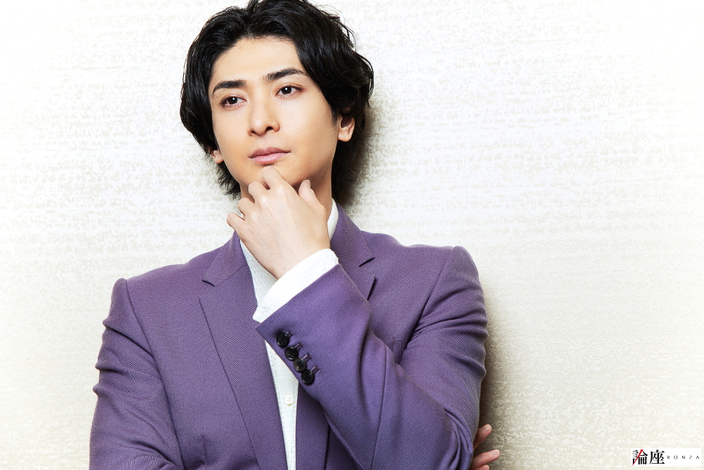写真・図版 : 古川雄大＝岩田えり 撮影〈ヘア＆メイク：平山直樹(wani)／スタイリスト：森田晃嘉〉