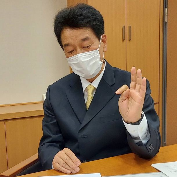 写真・図版 : 大島敦さん＝衆議院議員会館