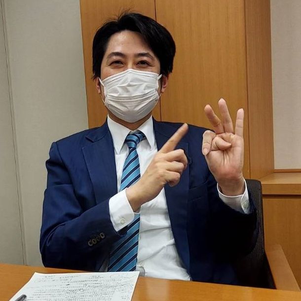 写真・図版 : 落合貴之さん＝衆院議員会館
