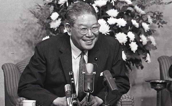 写真・図版 : 池田勇人首相＝1963年