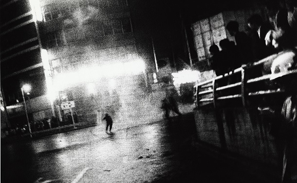 [1]森山大道『10・21』の暗黒の衝動──騒乱、東京、1969