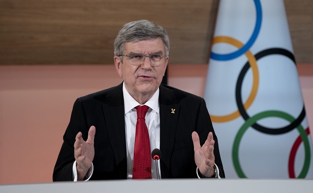 国際オリンピック委員会（IOC総会）で話をするトーマス・バッハ会長＝2021年3月10日、スイス・ローザンヌ