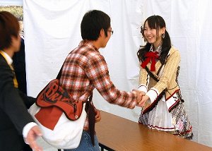 加護亜依の自殺未遂と、アイドルのつらさ